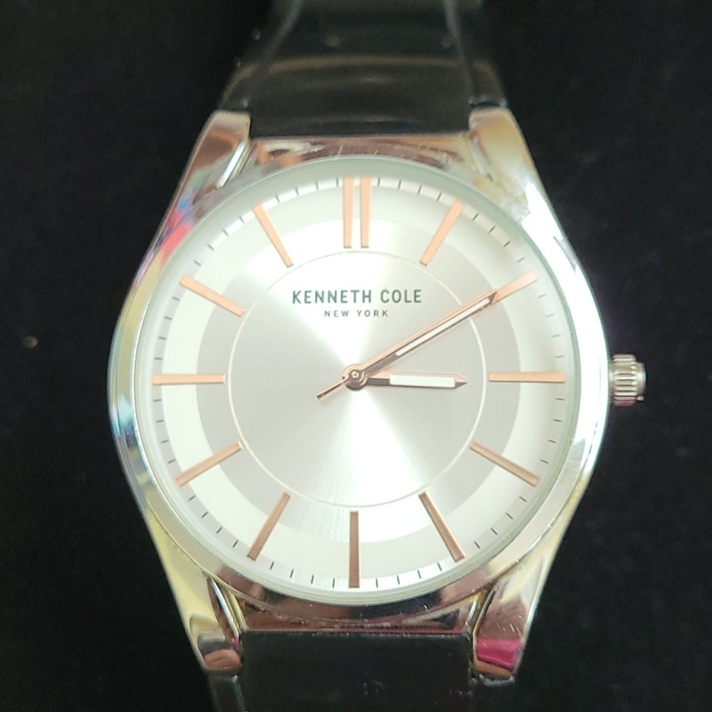 Kenneth Cole Black Rubber band watch